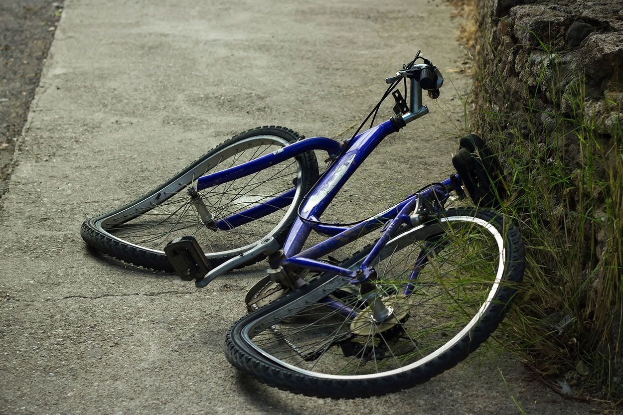 photo of a damaged bicycle after an accident with a motorist